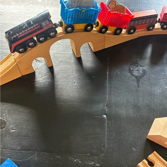 Melissa & Doug Train and Building Block Set - Picture 5 of 16